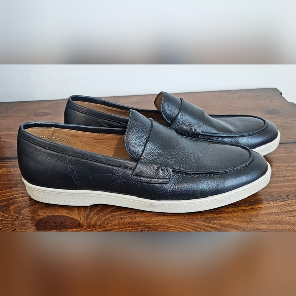 Men's Blue Leather Slip-On Loafers/Shoes W/White Sole Size 10, 11, 12, & 13 NWOB - Picture 3 of 8